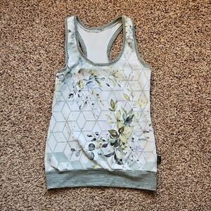 Elegant Floral Women's Tank Top
